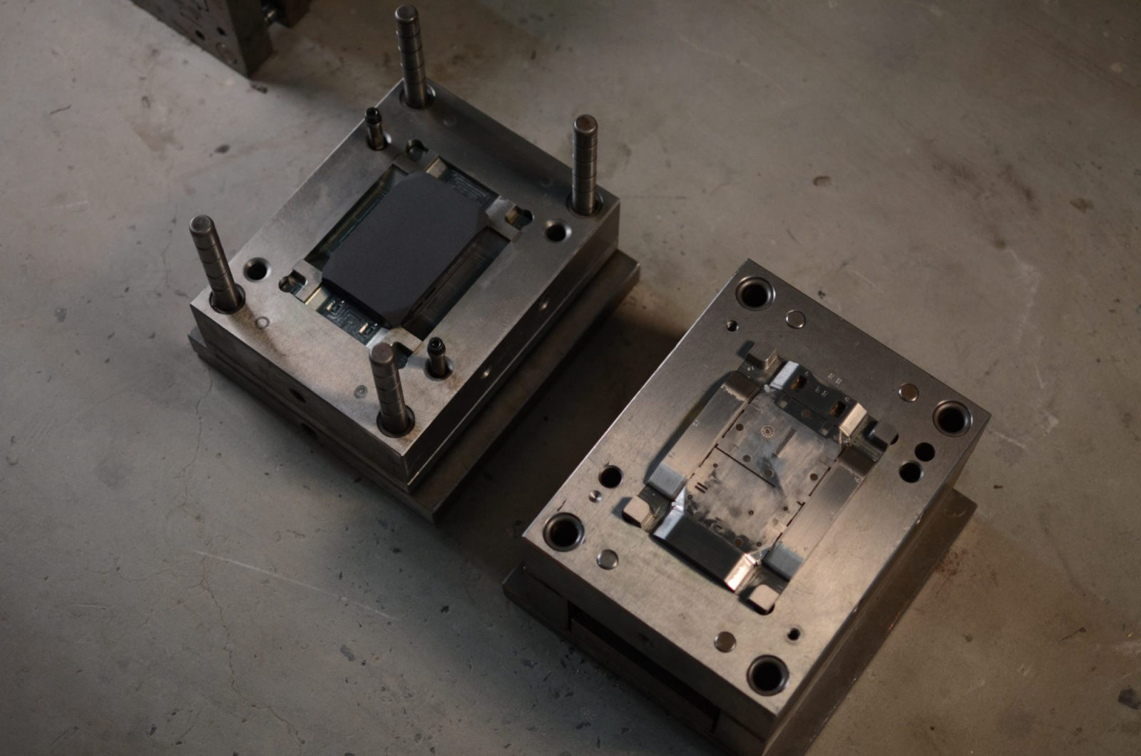 Injection mold tooling